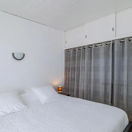 1 Bedroom Stunning In *