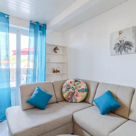 1 Bedroom Stunning In