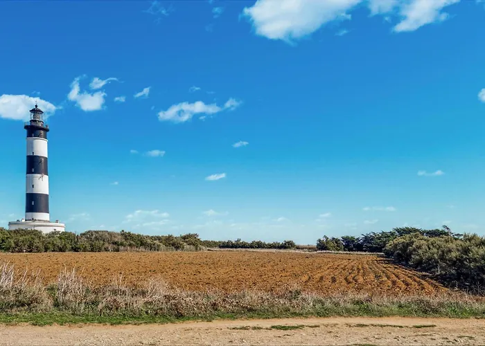 1 Bedroom Stunning In 公寓 Médis